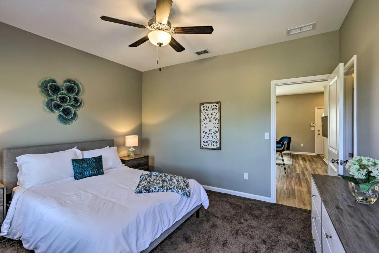 Ideally Located And Elegant Condo With Balcony! Tallahassee Bagian luar foto