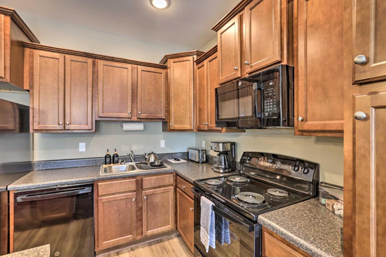 Ideally Located And Elegant Condo With Balcony! Tallahassee Bagian luar foto